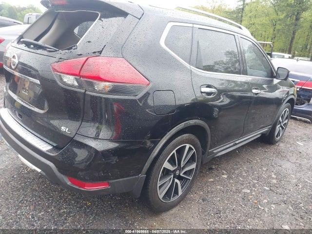 JN8AT2MT6JW489275 Nissan Rogue Sl