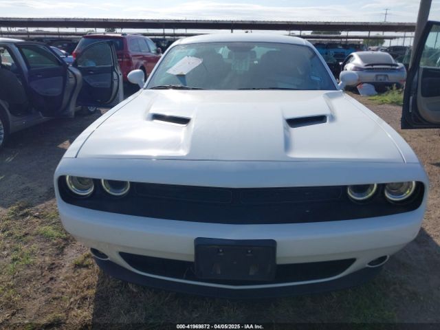 2C3CDZAG2NH159983 Dodge Challenger Sxt