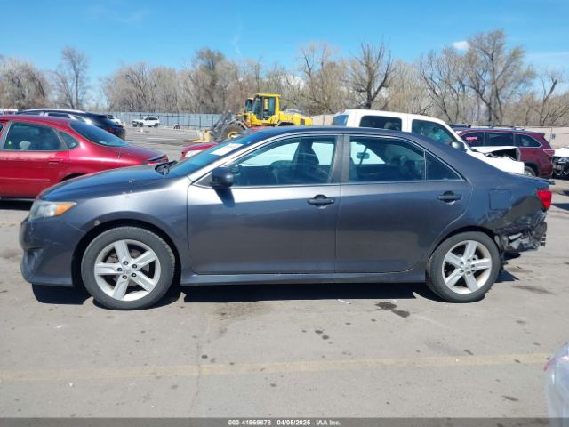 4T1BF1FK1EU416303 Toyota CAMRY SE