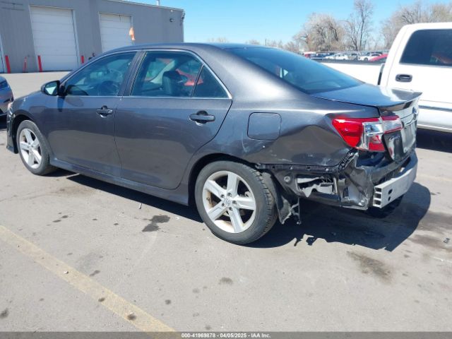 4T1BF1FK1EU416303 Toyota CAMRY SE