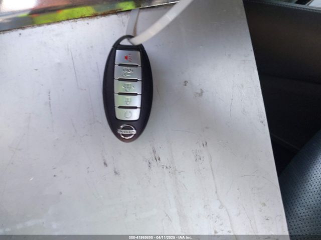 5N1AT2MT2JC740771 Nissan Rogue Sl