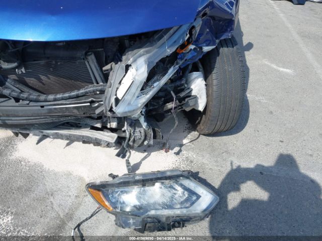 5N1AT2MT2JC740771 Nissan Rogue Sl