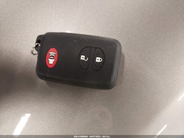 JTDZN3EU9EJ003633 Toyota Prius V Five
