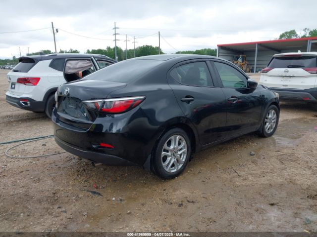 3MYDLBYV7HY163719 Toyota YARIS IA