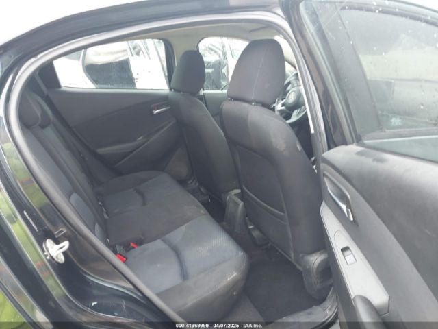 3MYDLBYV7HY163719 Toyota YARIS IA