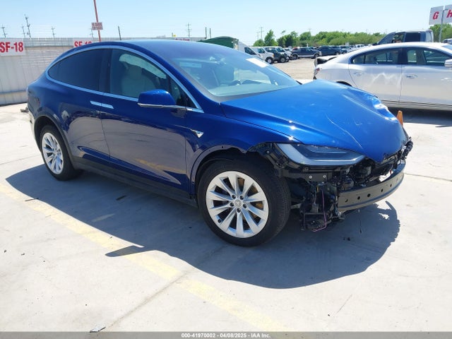2020 TESLA MODEL X 5YJXCDE20LF302966 Photo 0