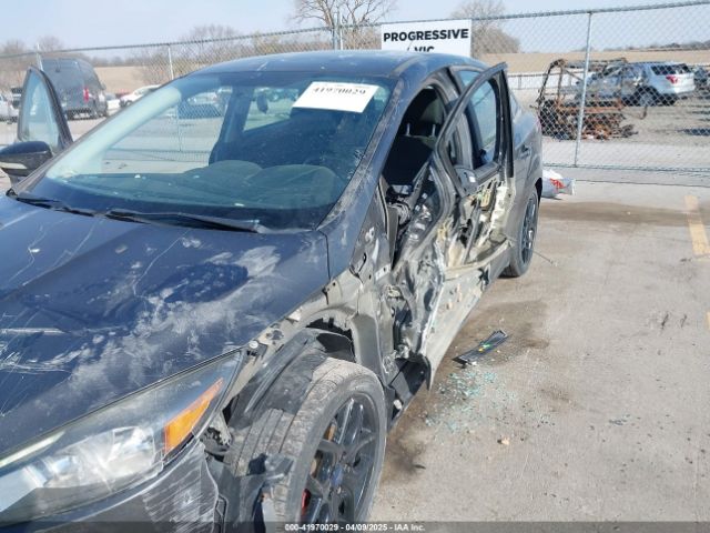 1FADP3F2XGL317130 Ford FOCUS SE