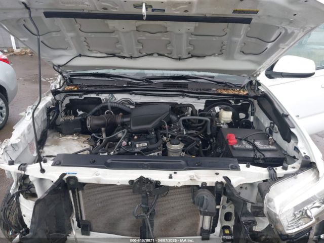 5TFAX5GN1HX101078 Toyota Tacoma Sr5