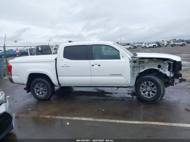 5TFAX5GN1HX101078 Toyota Tacoma Sr5
