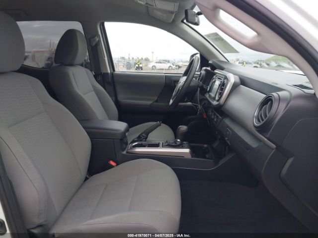 5TFAX5GN1HX101078 Toyota Tacoma Sr5