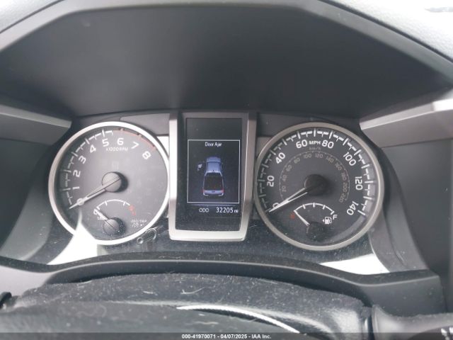 5TFAX5GN1HX101078 Toyota Tacoma Sr5