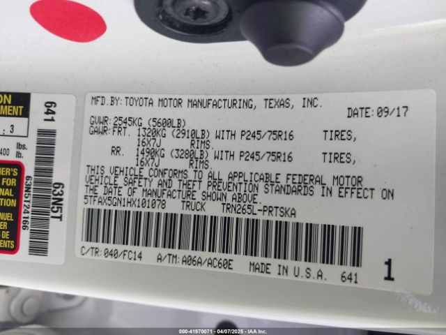 5TFAX5GN1HX101078 Toyota Tacoma Sr5