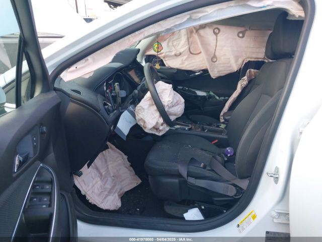 1G1BE5SM1H7186604 Chevrolet Cruze Lt Auto