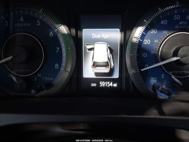 5TDYK3DC9FS611086 Toyota Sienna Xle 8 Passenger