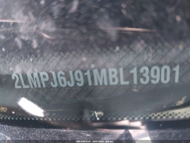2LMPJ6J91MBL13901 Lincoln Nautilus Standard
