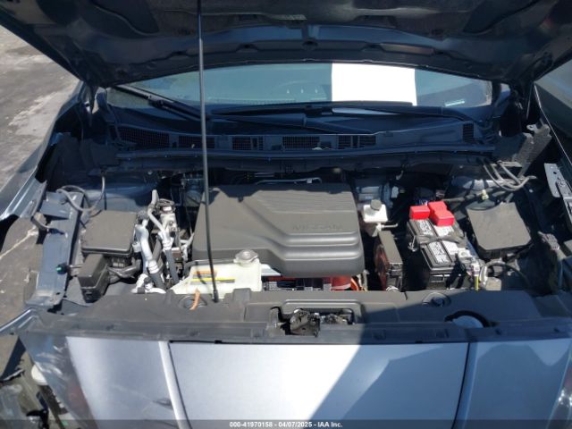 2024 NISSAN LEAF 1N4CZ1CV3RC552397 Photo 9