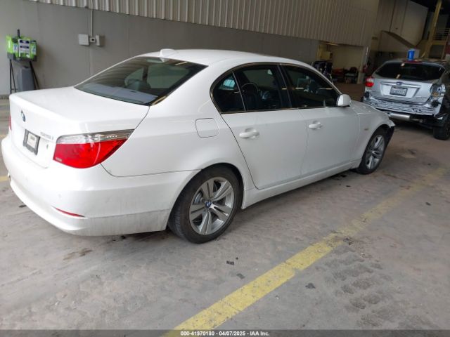 2010 BMW 528I WBANU5C5XAC127351 Photo 3