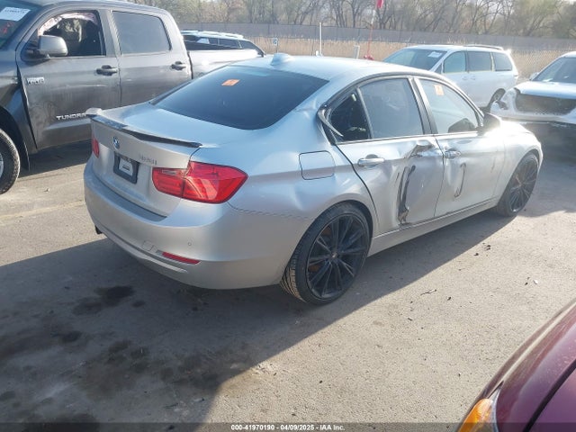 BMW 328I 2014 WBA3A5G56ENP32357 Image 4