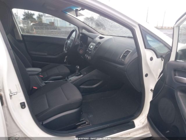 KNAFK5A86J5773353 KIA FORTE LX