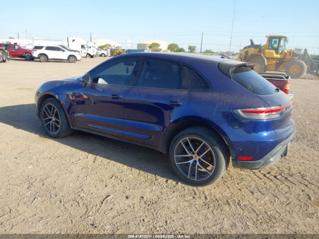 2022 PORSCHE MACAN WP1AA2A51NLB01334 Photo 2