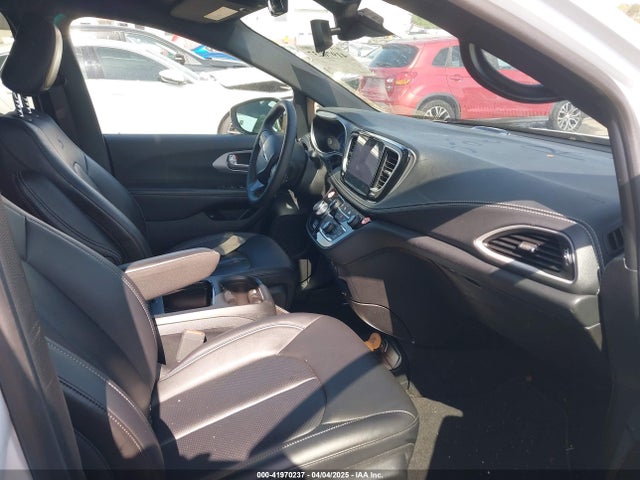Chrysler Pacifica Hybrid S Appearance Pkg 2024 2C4RC1S74RR115265 Image 5