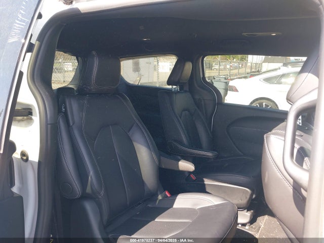 Chrysler Pacifica Hybrid S Appearance Pkg 2024 2C4RC1S74RR115265 Image 8