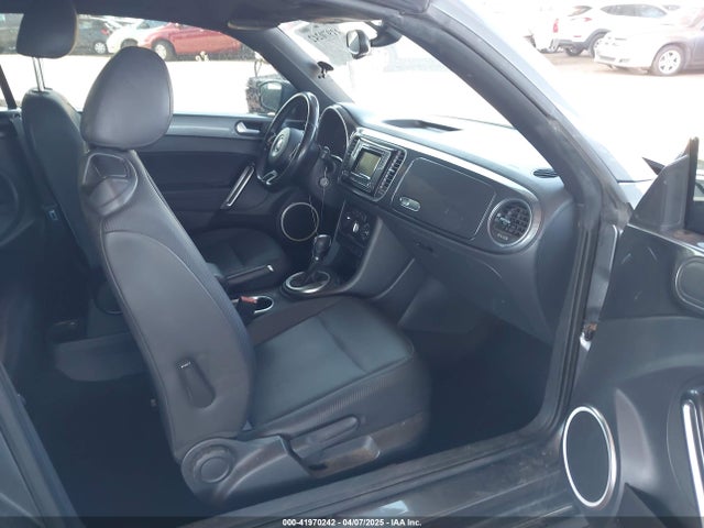 3VW507ATXGM804320 Volkswagen Beetle 1.8t S