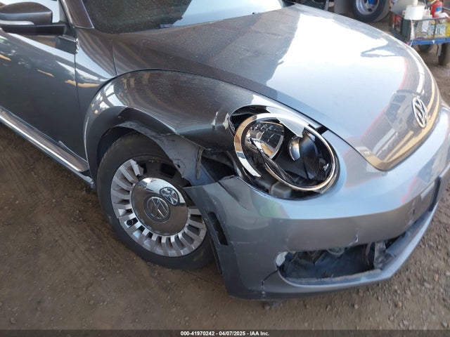 3VW507ATXGM804320 Volkswagen Beetle 1.8t S