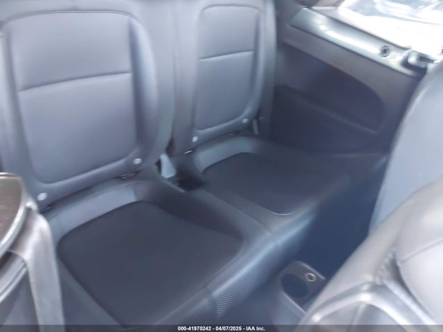 3VW507ATXGM804320 Volkswagen Beetle 1.8t S