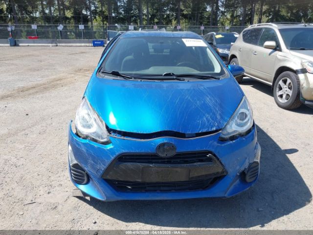 JTDKDTB32G1126614 Toyota Prius C Three
