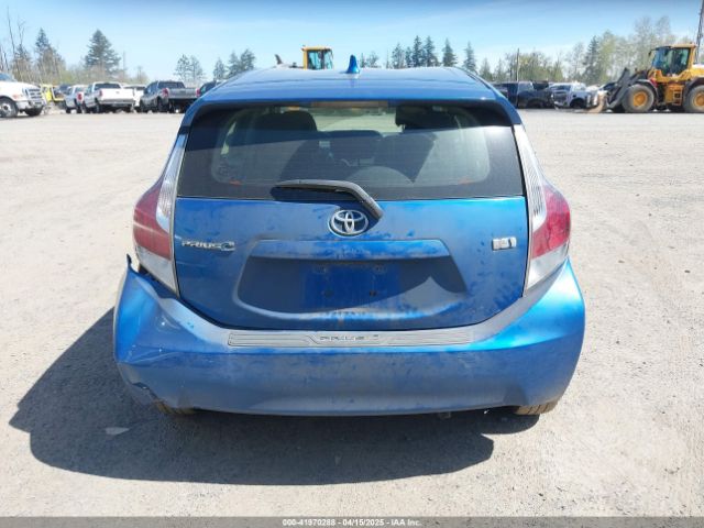 JTDKDTB32G1126614 Toyota Prius C Three