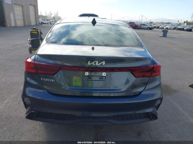3KPF24AD7RE771296 KIA Forte Lxs