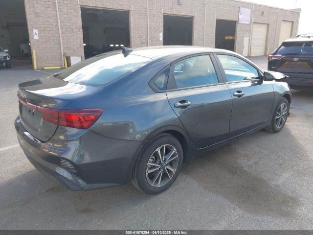 3KPF24AD7RE771296 KIA Forte Lxs