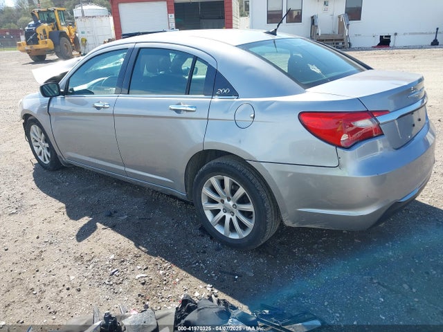 1C3CCBCG7EN120028 Chrysler 200 Limited