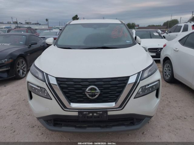5N1AT3BA2MC833169 Nissan Rogue Sv Fwd