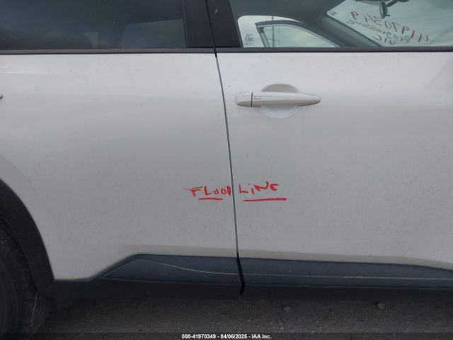 5N1AT3BA2MC833169 Nissan Rogue Sv Fwd