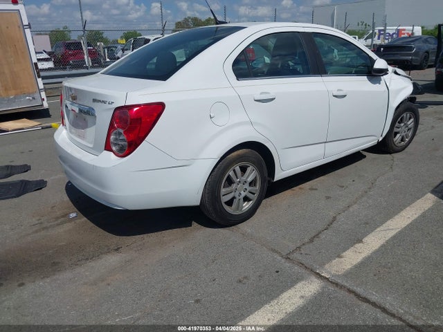 1G1JC5SH0E4232070 Chevrolet Sonic Lt Auto