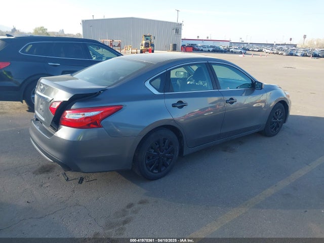 1N4AL3AP8HC290593 Nissan Altima 2.5 S