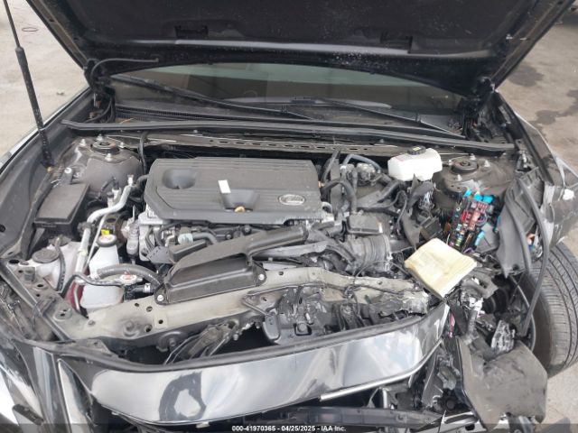 58ADA1C18RU047988 Lexus ES 300H
