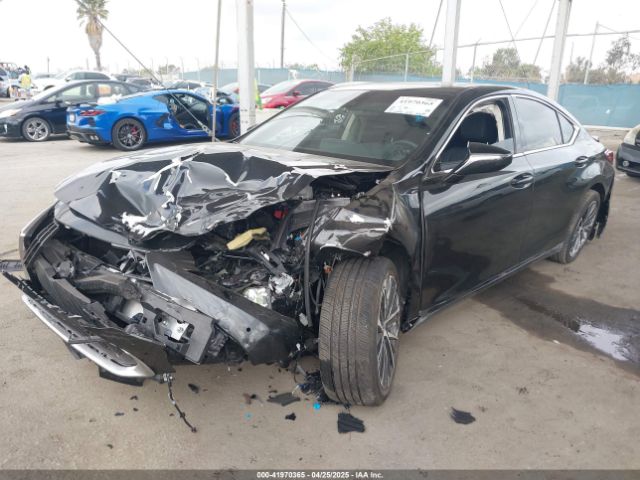 58ADA1C18RU047988 Lexus ES 300H