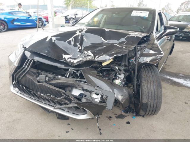 58ADA1C18RU047988 Lexus ES 300H