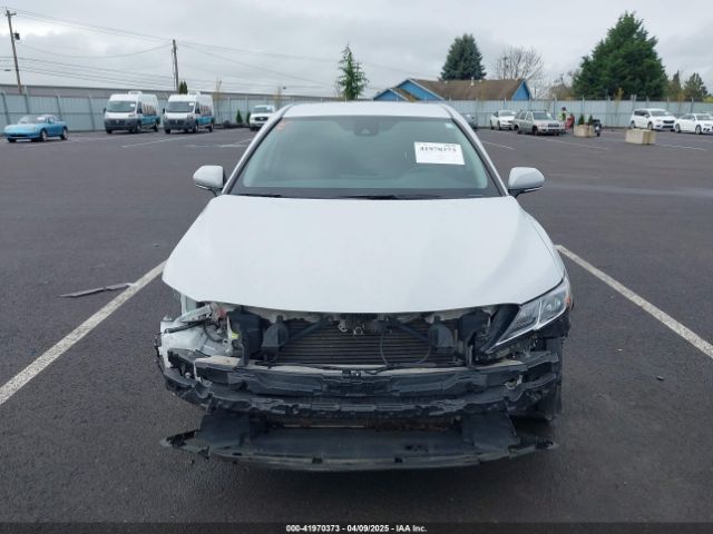 4T1C11BK3NU056931 Toyota Camry Le Awd