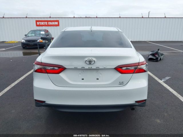 4T1C11BK3NU056931 Toyota Camry Le Awd