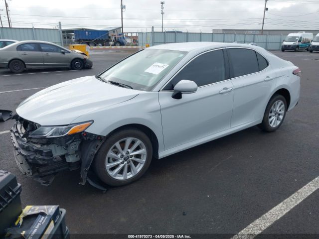 4T1C11BK3NU056931 Toyota Camry Le Awd