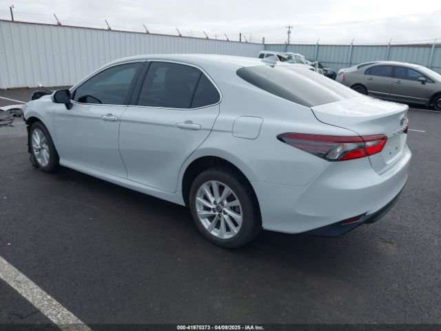 4T1C11BK3NU056931 Toyota Camry Le Awd