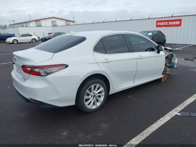 4T1C11BK3NU056931 Toyota Camry Le Awd