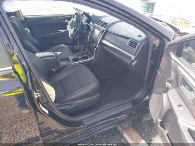 4T1BF1FKXHU268236 Toyota CAMRY SE