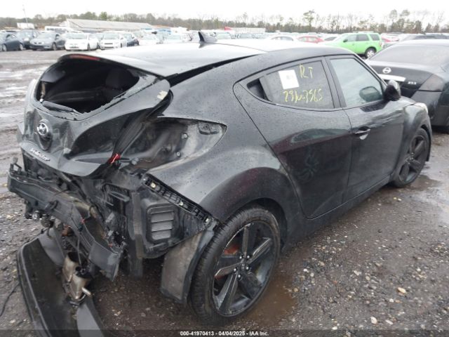KMHTC6AD3EU211309 Hyundai Veloster Base W/black