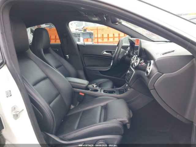 WDDSJ4GB1GN385737 Mercedes-Benz CLA 250 4MATIC
