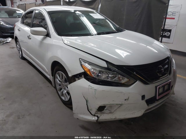 1N4AL3AP8HC244858 Nissan Altima 2.5 S